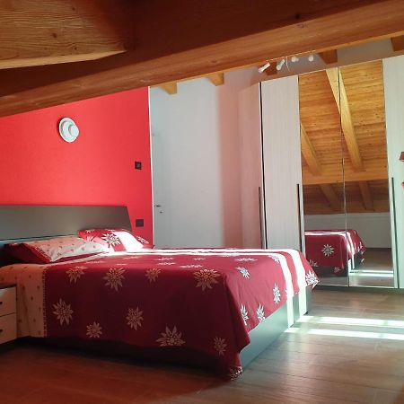 Casa Vacanza Lo Nano เฟนิส ภายนอก รูปภาพ