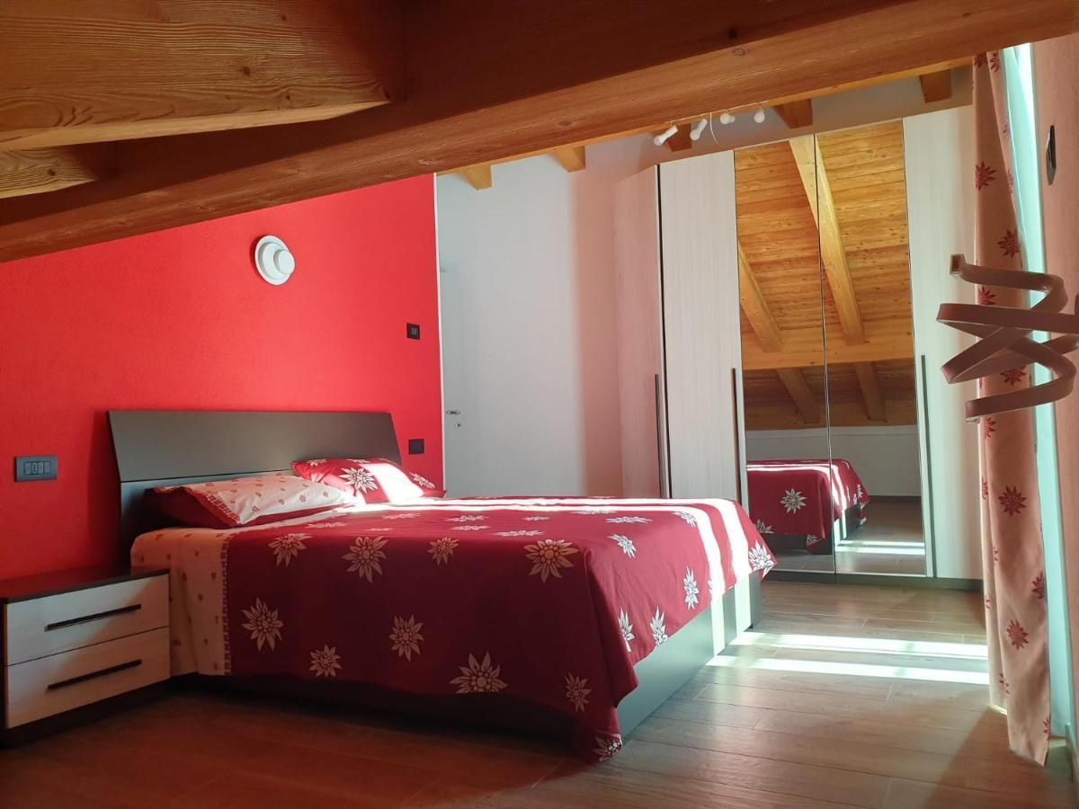 Casa Vacanza Lo Nano เฟนิส ภายนอก รูปภาพ
