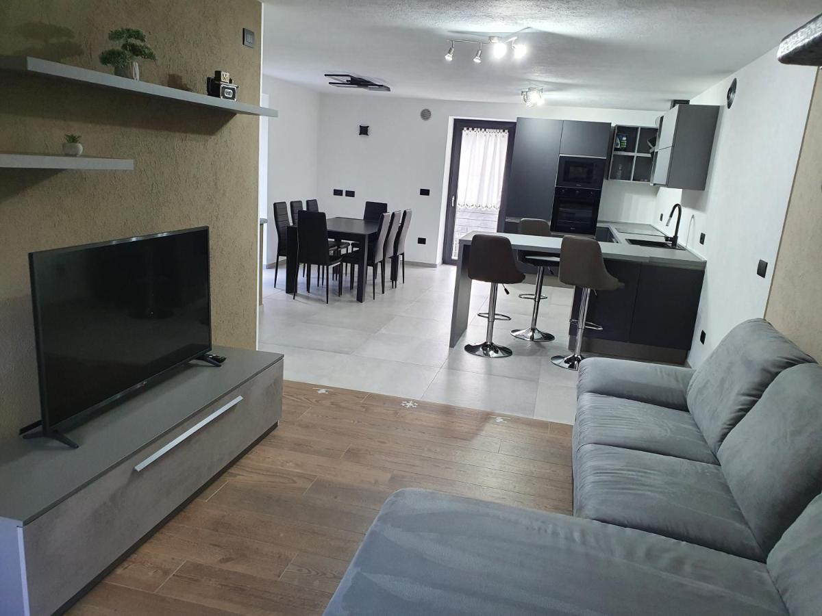 Casa Vacanza Lo Nano เฟนิส ภายนอก รูปภาพ